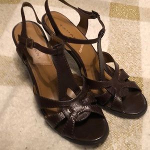 Tahari brown leather strappy heels